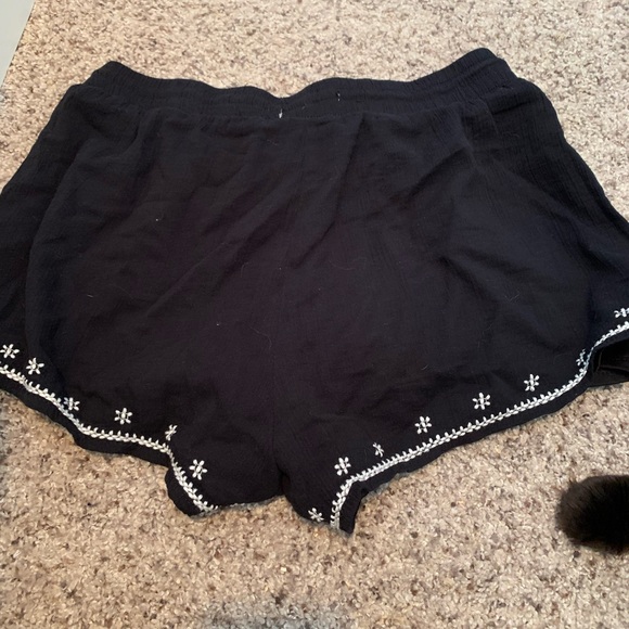 Mudd Shorts - Picture 2 of 5